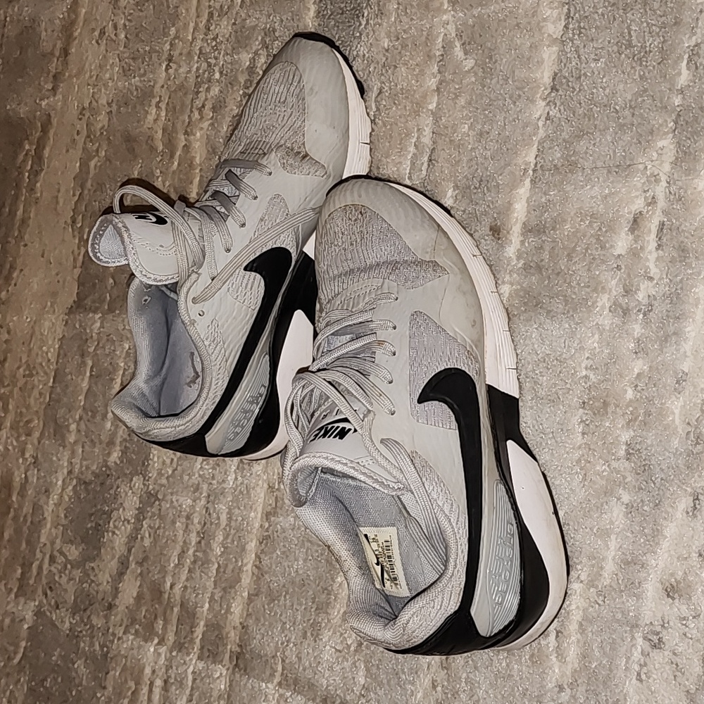 Nike Women's Shoes Size 9